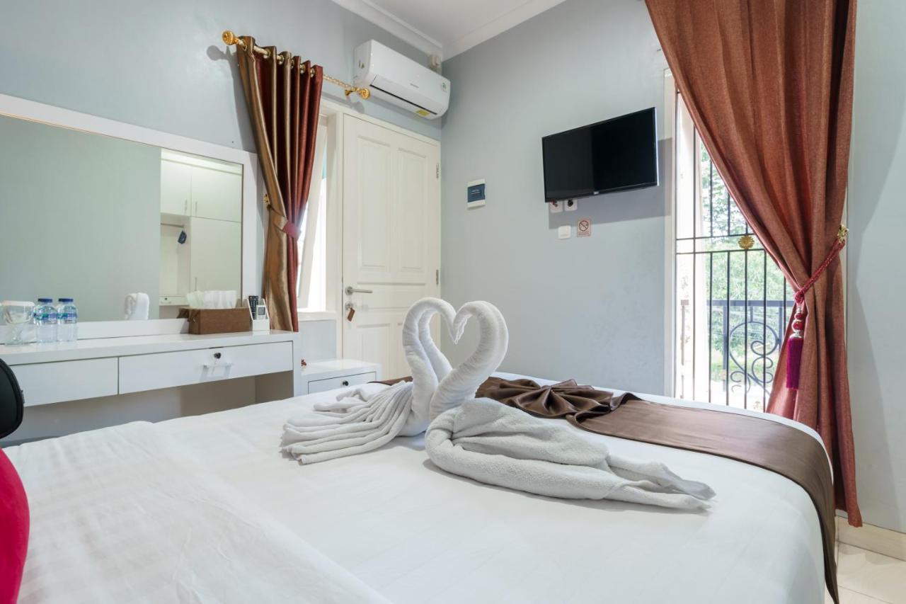 ホテル Fast Hous Syariah Bogor Mitra Reddoorz エクステリア 写真