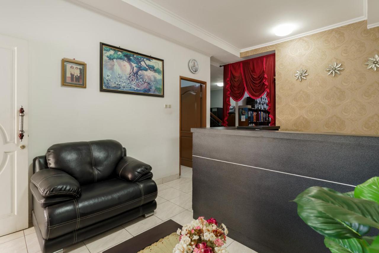 ホテル Fast Hous Syariah Bogor Mitra Reddoorz エクステリア 写真